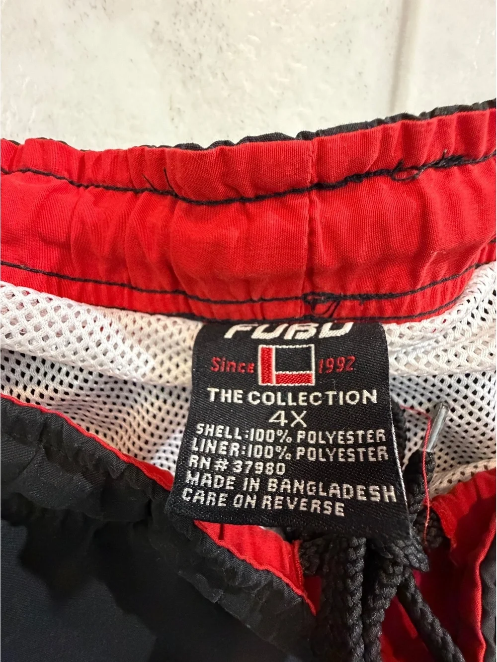 Hybrid black athletic shorts